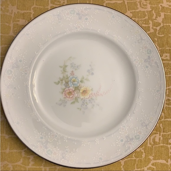 Noritake Ireland “Anticipation” 5-piece place setting - Picture 4 of 9